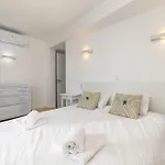 شقة La Perla Vista Al Mar Fabiola 1 *